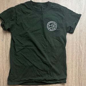 Puppie Love Hunter Green Winter Cabin Tshirt